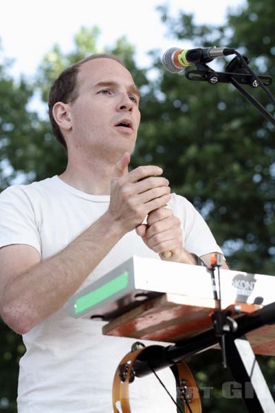 CARIBOU - 2011-05-28 - PARIS - Parc de la Villette - Daniel Victor Snaith